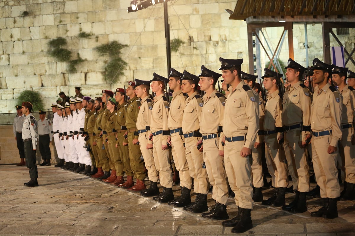 גלריה: טקס יום הזיכרון ברחבת הכותל המערבי