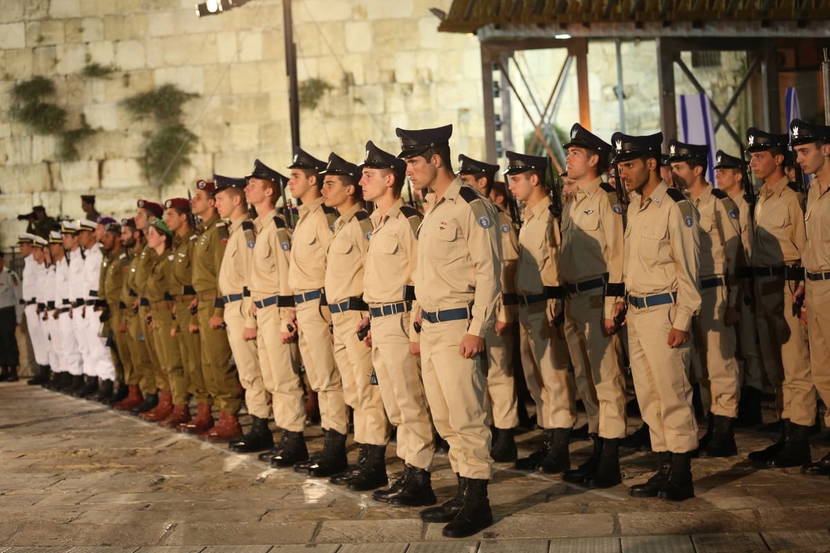 גלריה: טקס יום הזיכרון ברחבת הכותל המערבי