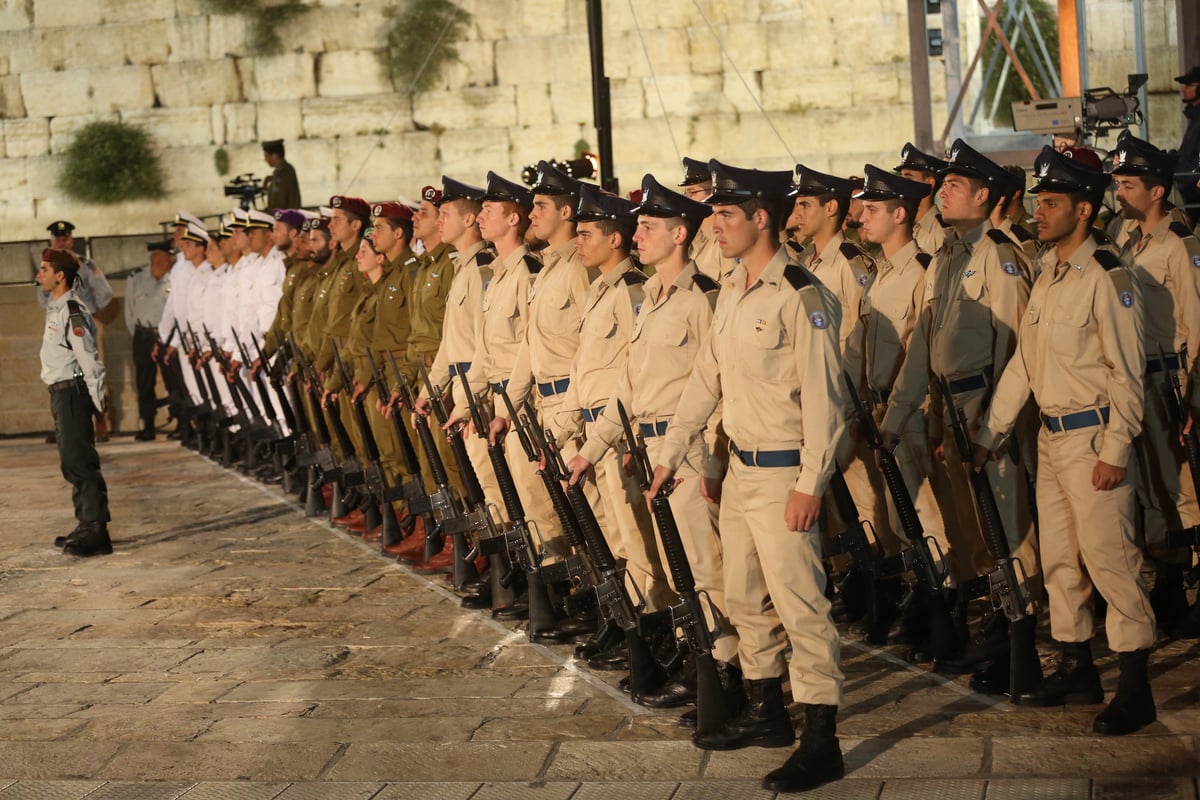 גלריה: טקס יום הזיכרון ברחבת הכותל המערבי