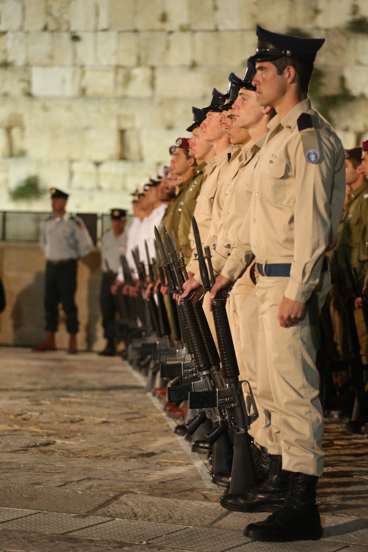 גלריה: טקס יום הזיכרון ברחבת הכותל המערבי