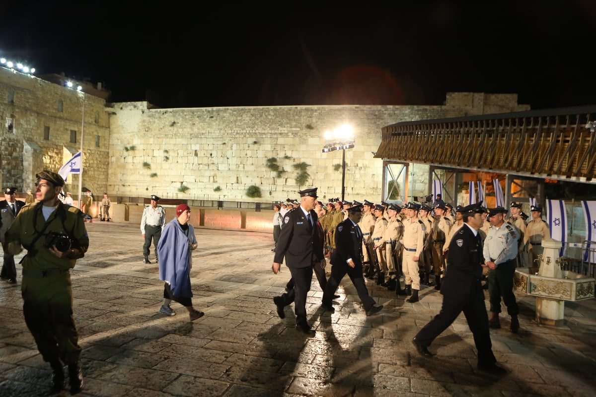 גלריה: טקס יום הזיכרון ברחבת הכותל המערבי