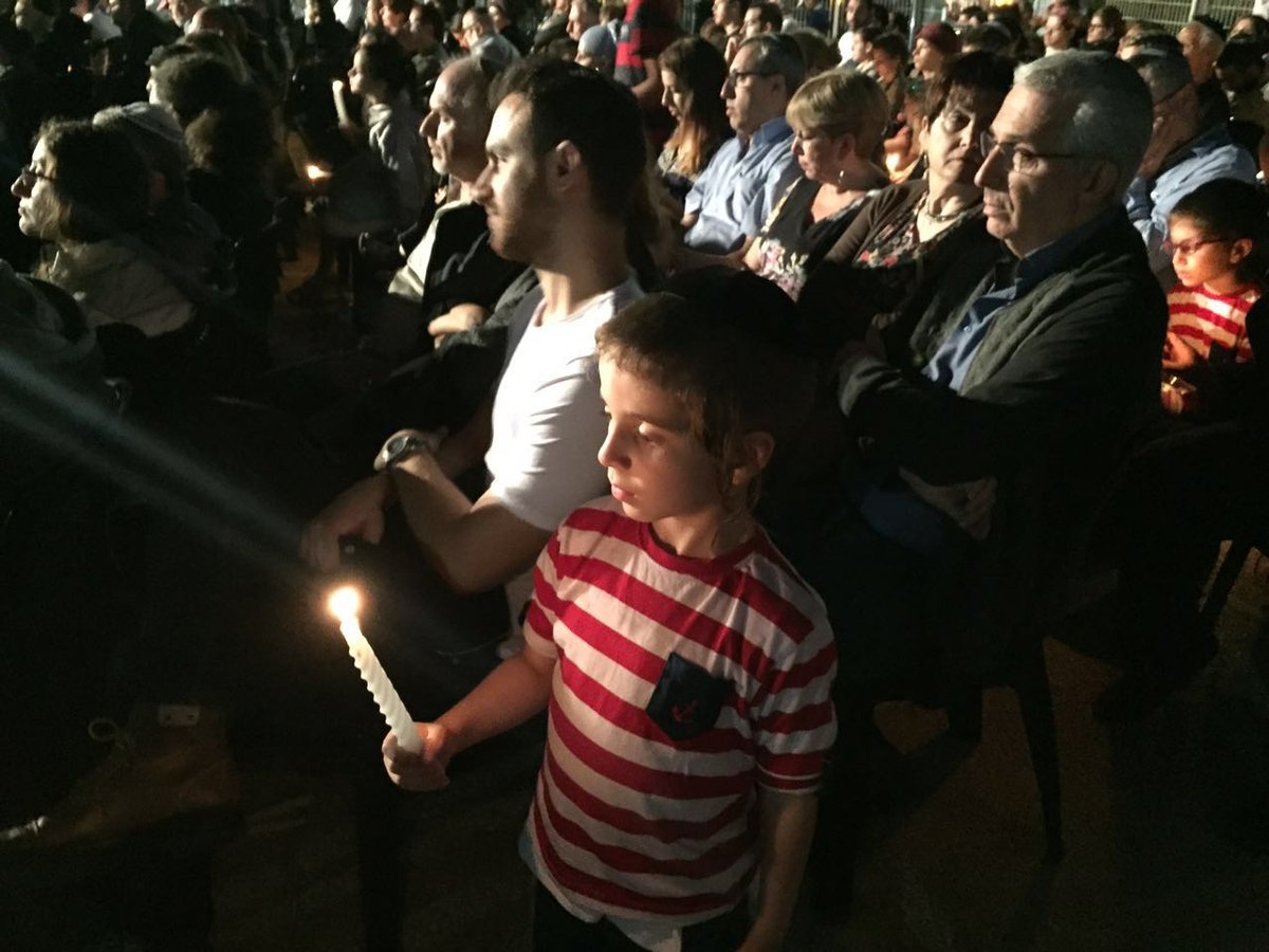 תיעוד: בני ברק מתייחדת עם זכרם של 380 בניה הי"ד