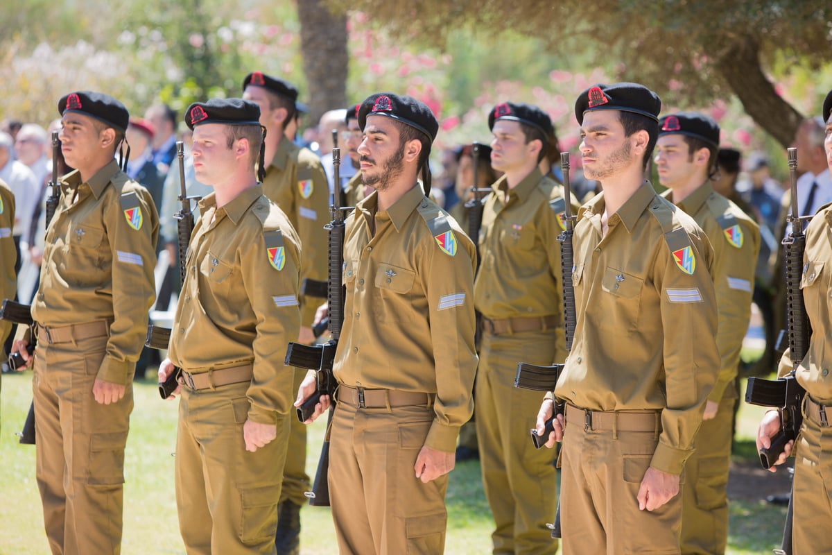 הגאון רבי אברהם יוסף השתתף בטקס יום הזיכרון