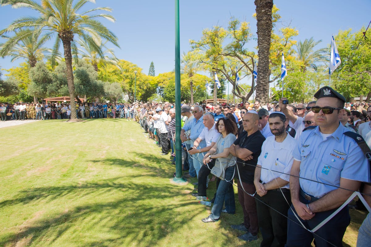 הגאון רבי אברהם יוסף השתתף בטקס יום הזיכרון