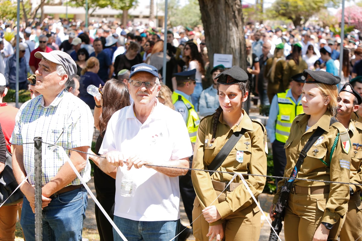 הגאון רבי אברהם יוסף השתתף בטקס יום הזיכרון