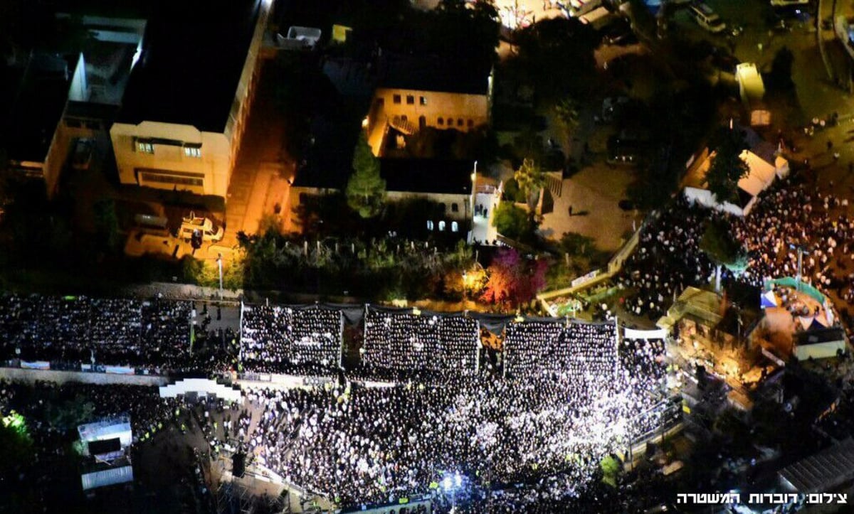 תיעוד: רבבות החוגגים במירון ממעוף הציפור