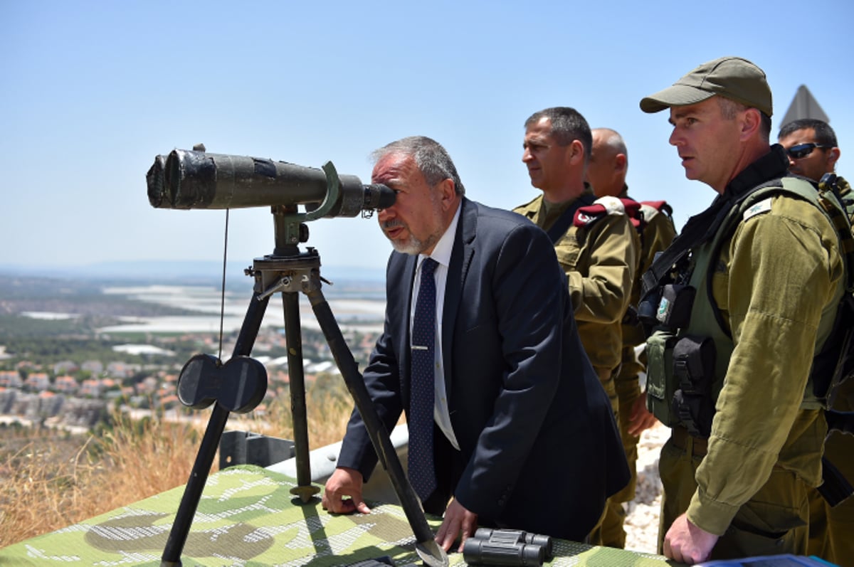 ליברמן בפיקוד צפון: "לא מציע לבחון אותנו"