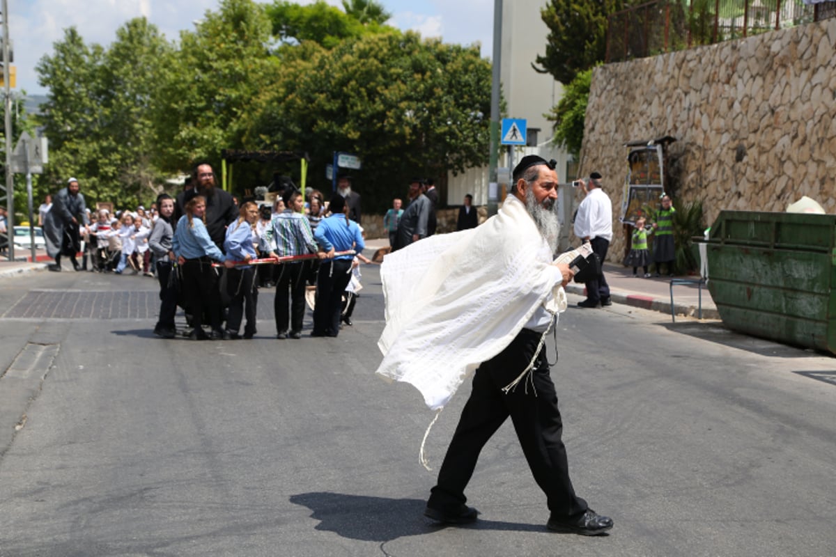 איזה חמודים: ילדי החיידר פיזזו ברחובות בית שמש