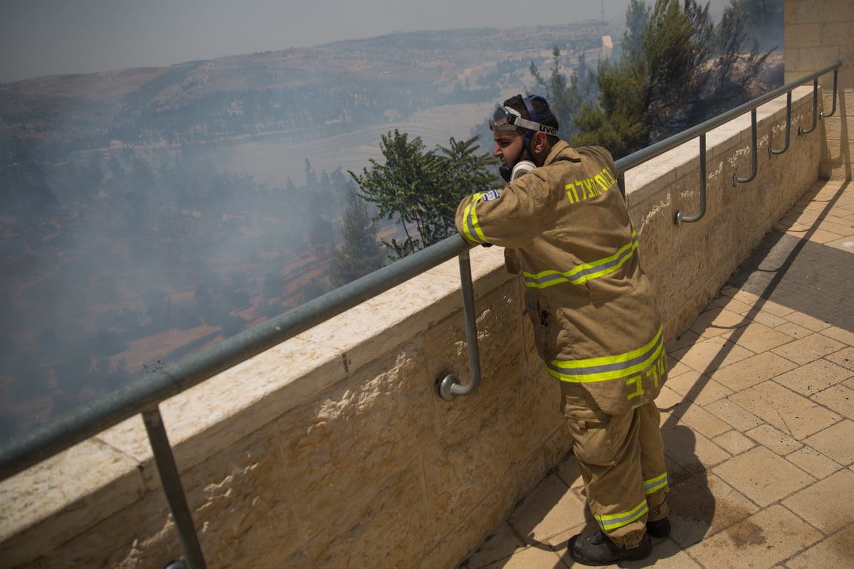 שריפת הענק בירושלים בתמונות • צפו בגלריה