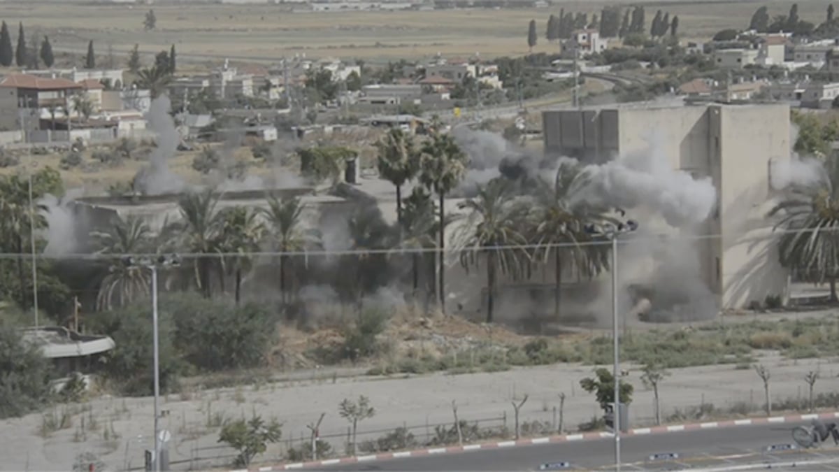 בשביל אימונים: צה"ל פוצץ מפעל בלוד • צפו