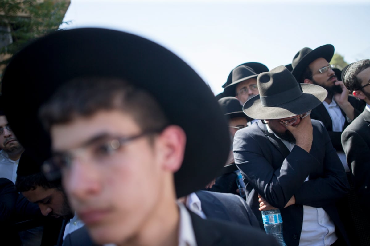 תיעוד דומע: מסע הלווית אשת נשיא המועצת