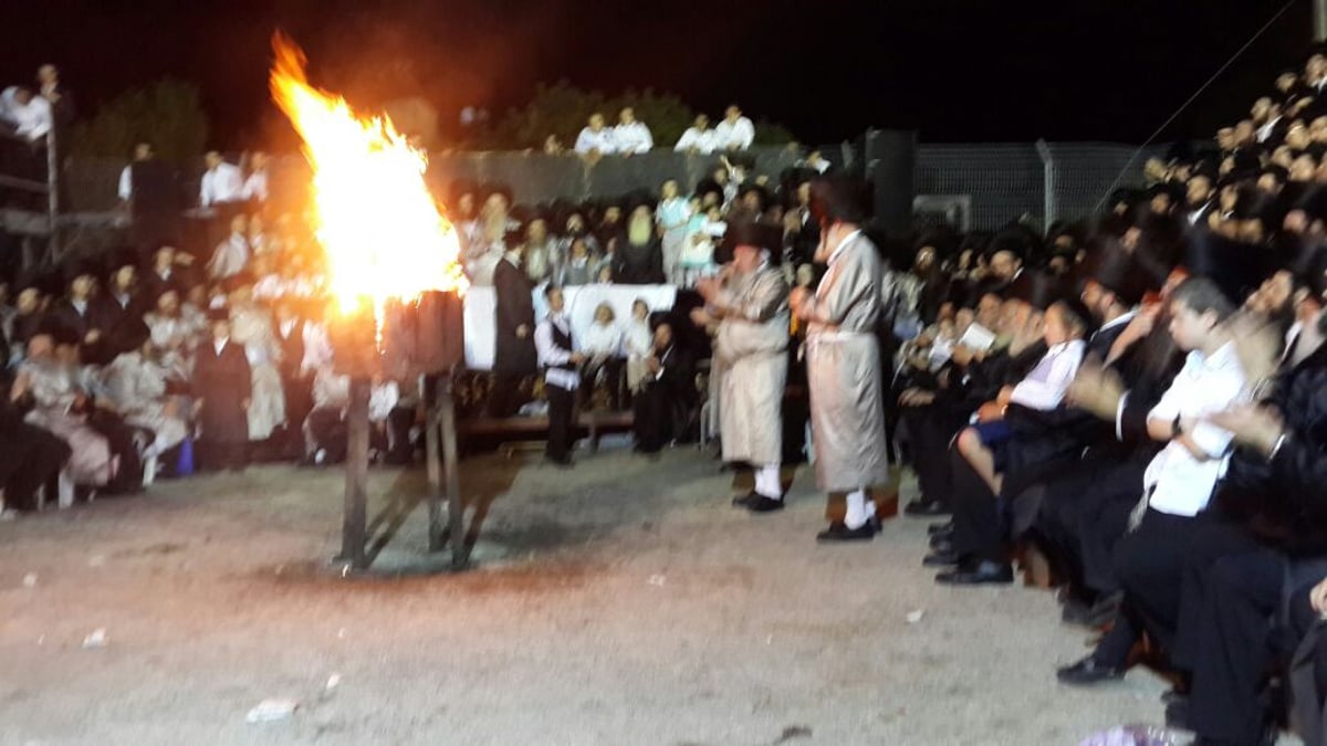 צפו: ההדלקה של הרבי מלעלוב לכבוד רשב"י