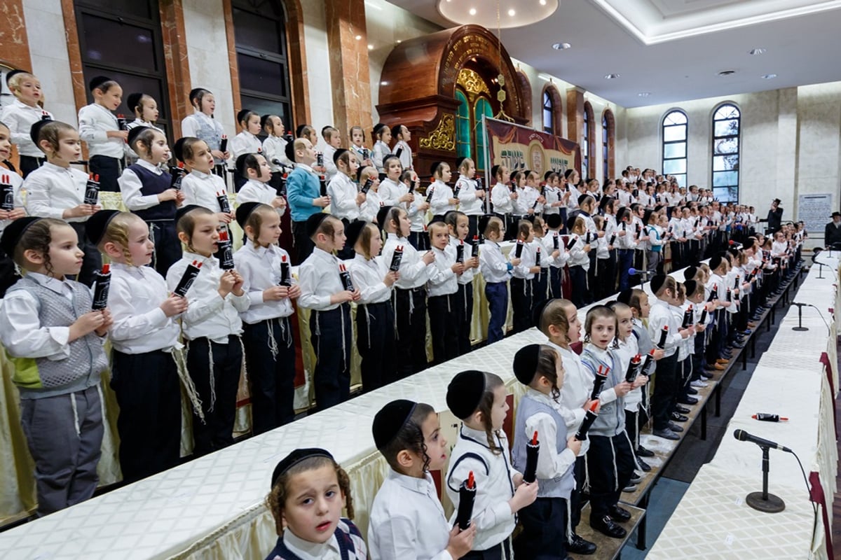 בורו פארק: 'חומש סעודה' לילדי כיתא א' בת"ת סאטמר