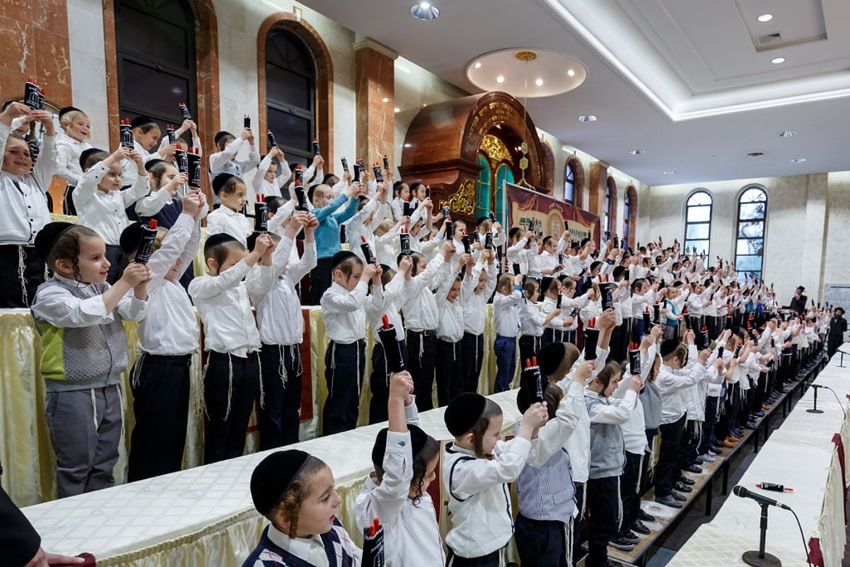 בורו פארק: 'חומש סעודה' לילדי כיתא א' בת"ת סאטמר