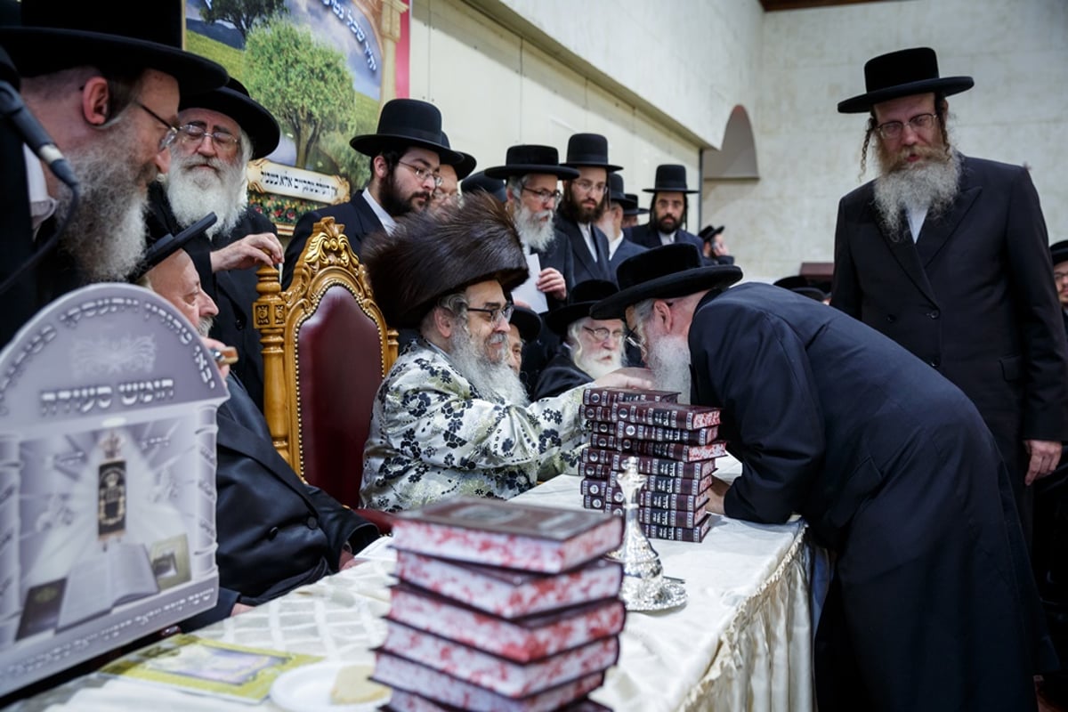 בורו פארק: 'חומש סעודה' לילדי כיתא א' בת"ת סאטמר