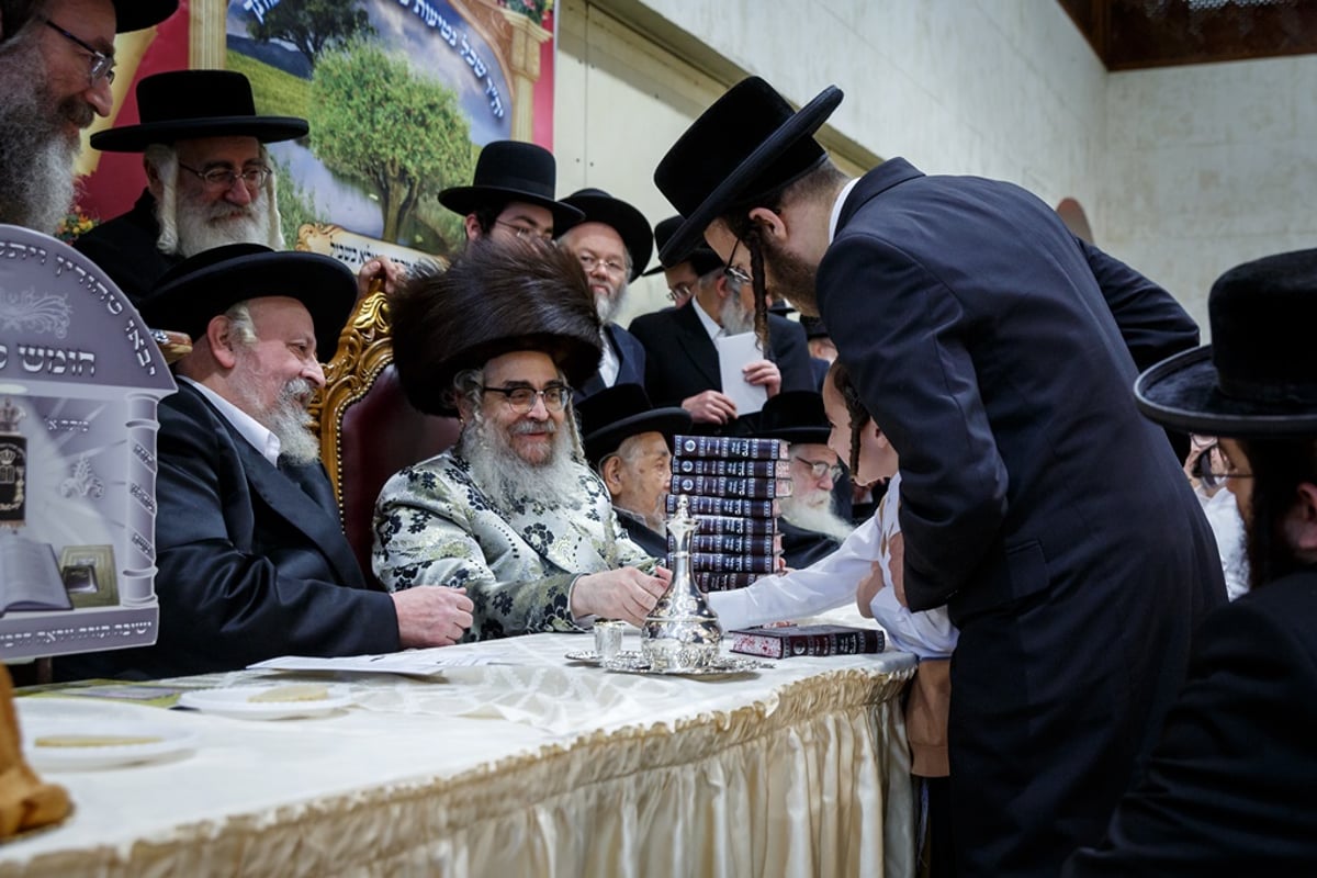 בורו פארק: 'חומש סעודה' לילדי כיתא א' בת"ת סאטמר