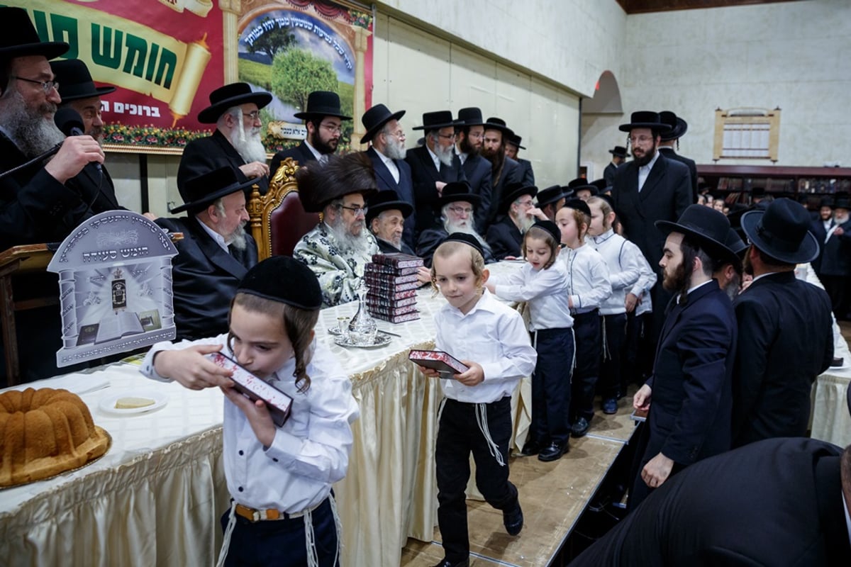 בורו פארק: 'חומש סעודה' לילדי כיתא א' בת"ת סאטמר