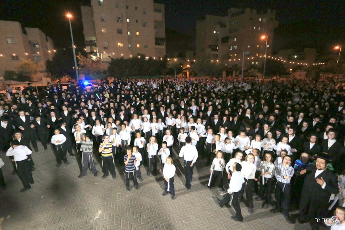 מביתו של פרוש לביהמ"ד ויז'ניץ. צפו בגלריה