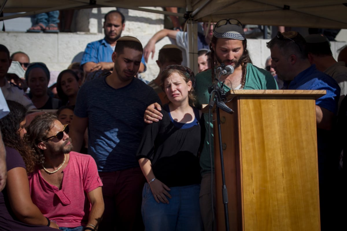 גלריה דומעת: קבורת הרב מיכאל מרק הי"ד