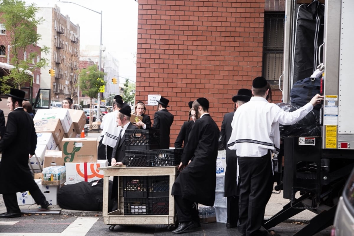 צפו: תושבי ברוקלין יוצאים לחופשת הקיץ