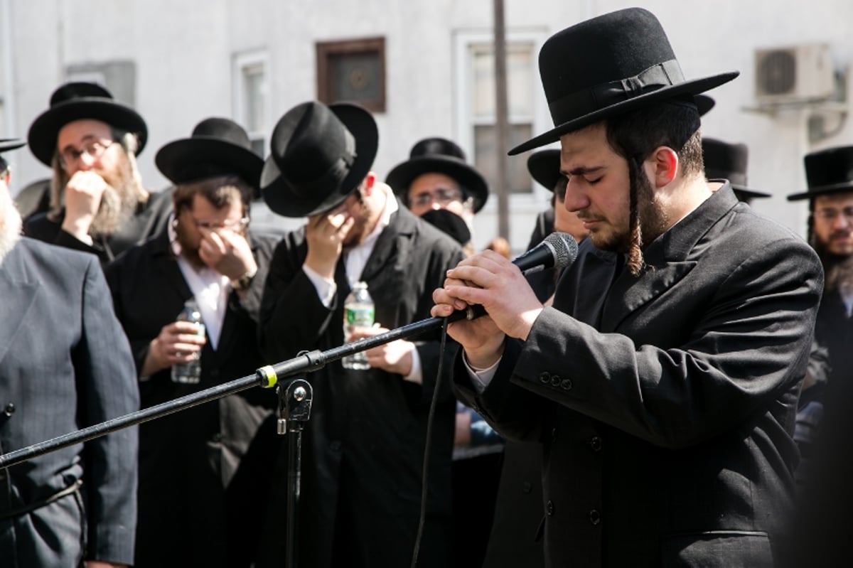 הילד שמעון וייס ז"ל שטבע למוות בקטסקילס הובא למנוחות