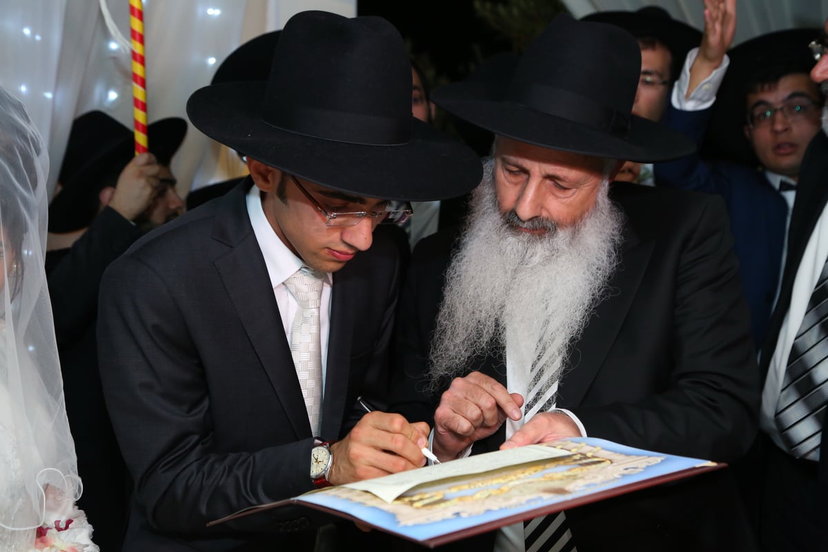 משה אבוטבול חיתן את בתו • צפו בגלריה