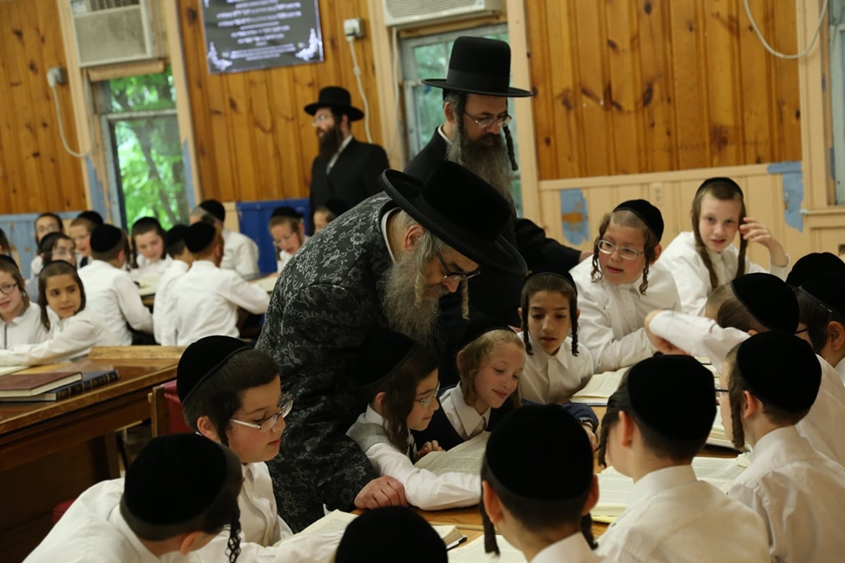 האדמו"ר מסאטמר הפתיע את התלמידים בקעמפ