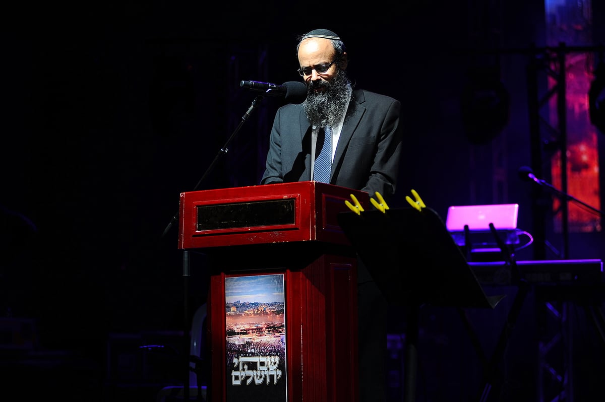 גדולי הזמר המזרחי הופיעו בהר הזיתים | צפו