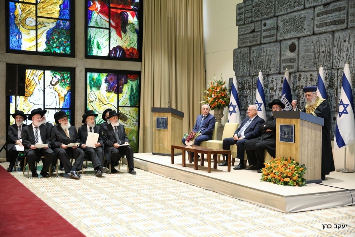 הראשל"צ בהשבעת הדיינים לחברי הוועדה: "תקשיבו לרבנים"