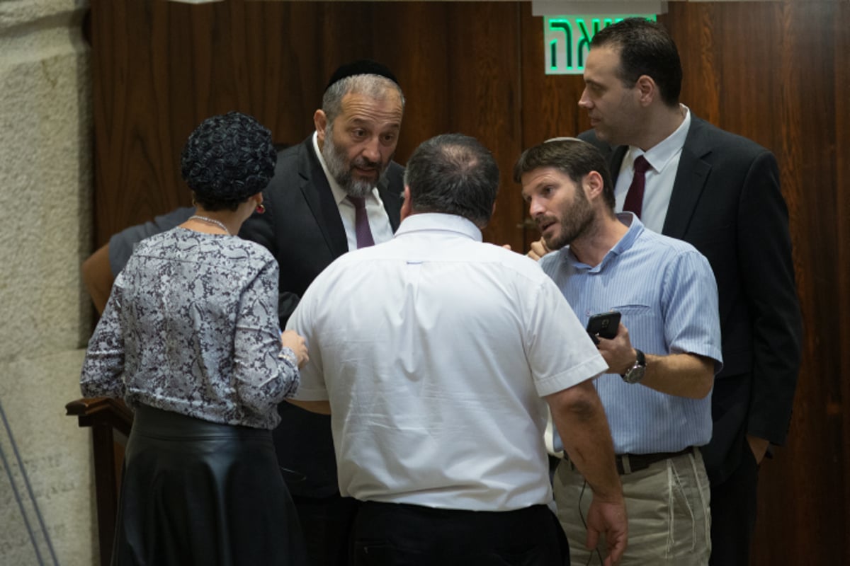 קרע בממשלה? כך נראו הפוליטיקאים בכנסת