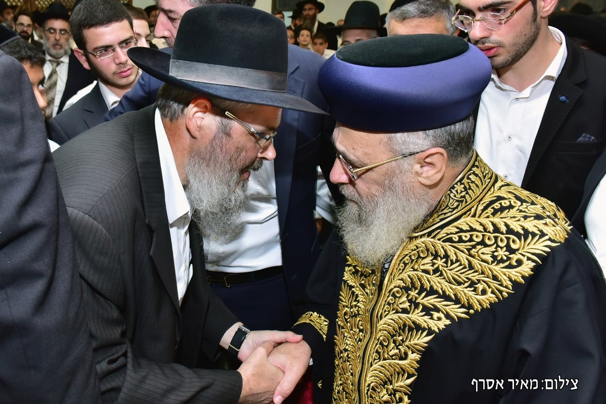 הפיוט של משה דוויק לכבוד אמו ע"ה • צפו