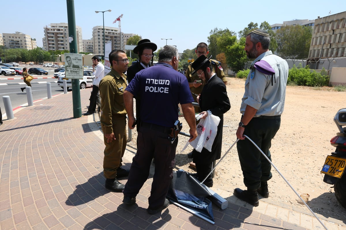 פעילי 'גזירת הגיוס' השתלטו על הבקו"ם בתל השומר