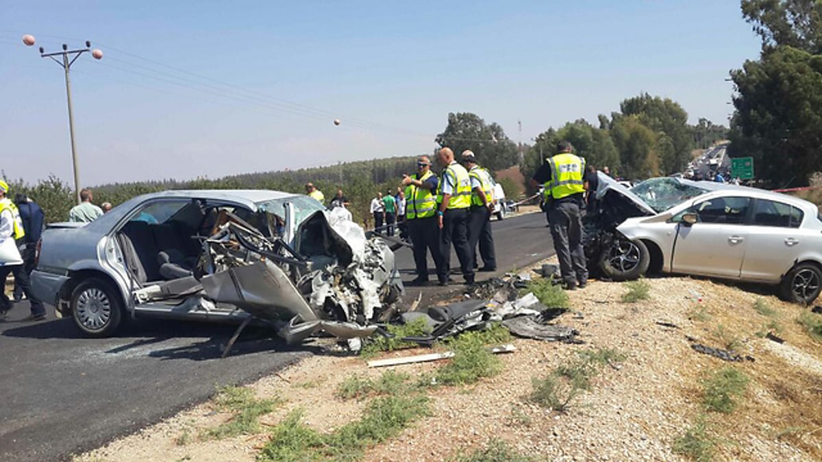 שתי הרוגות ושלושה פצועים קשה בהתנגשות חזיתית