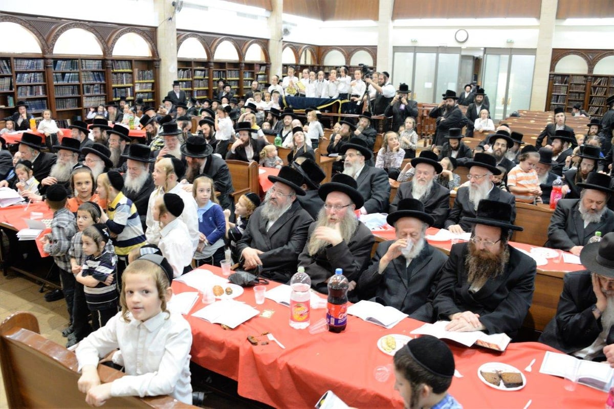 מסיבת חומש לילדי בעלזא בחיפה | גלריה