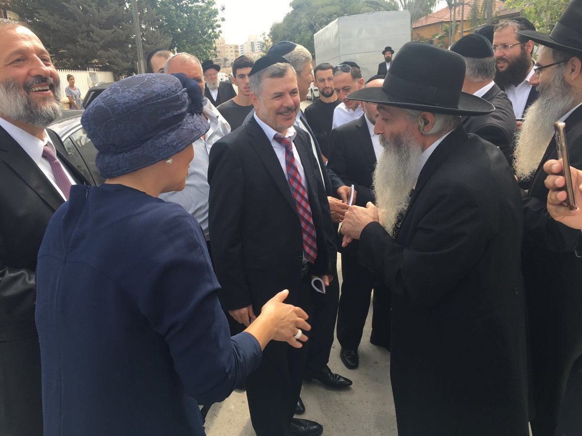 צפו: בר מצווה לנכדו הגדול של האדמו"ר רבי דוד אבוחצירא