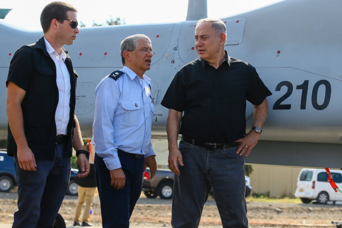 נתניהו ביקר בבסיס חיל האוויר: "אין טוב יותר" | צפו