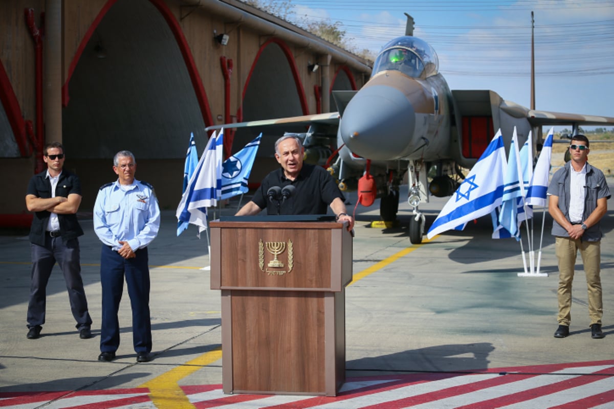 נתניהו ביקר בבסיס חיל האוויר: "אין טוב יותר" | צפו