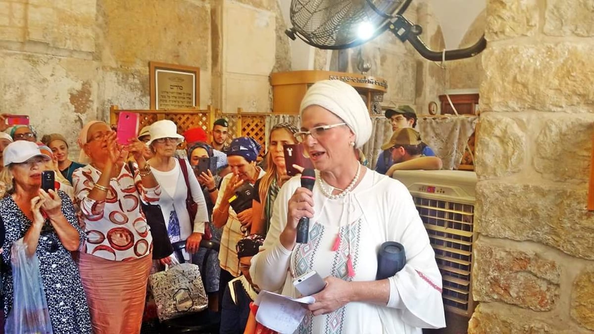 מזוזה חדשה במערת המכפלה | תיעוד