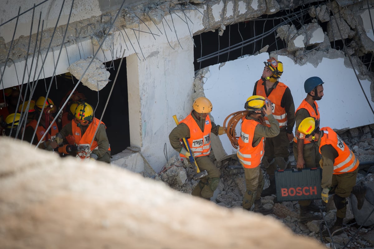 תיעוד ענק: זירת ההרס בהתרסקות בתל אביב