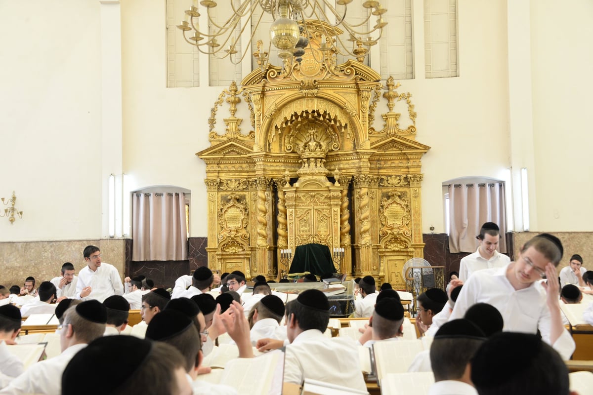 כל מה שחדש: כך החל 'זמן אלול' בפוניבז' | צפו בפתיחת הזמן