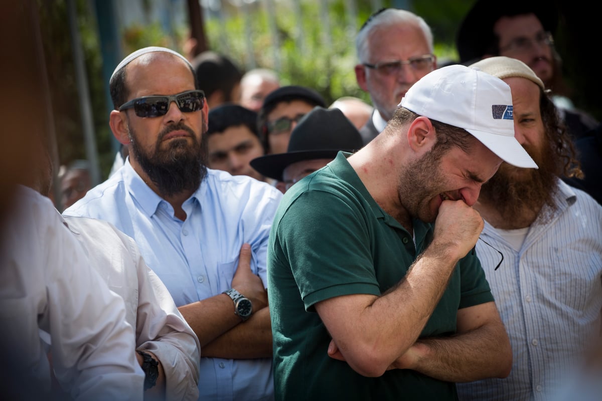 מסע הלווית הרב שאר ישוב הכהן זצ"ל | צפו