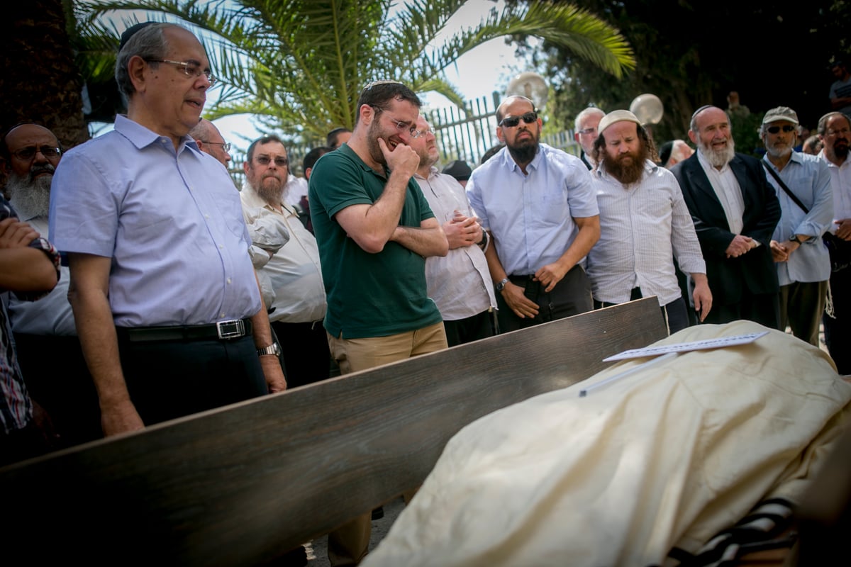 מסע הלווית הרב שאר ישוב הכהן זצ"ל | צפו