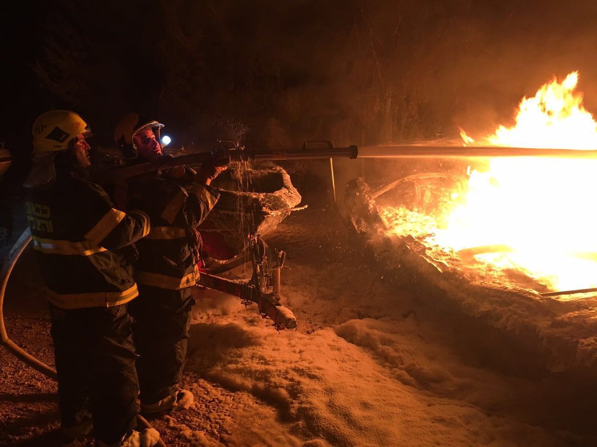 שריפה בכינרת: עשרות סירות עלו באש