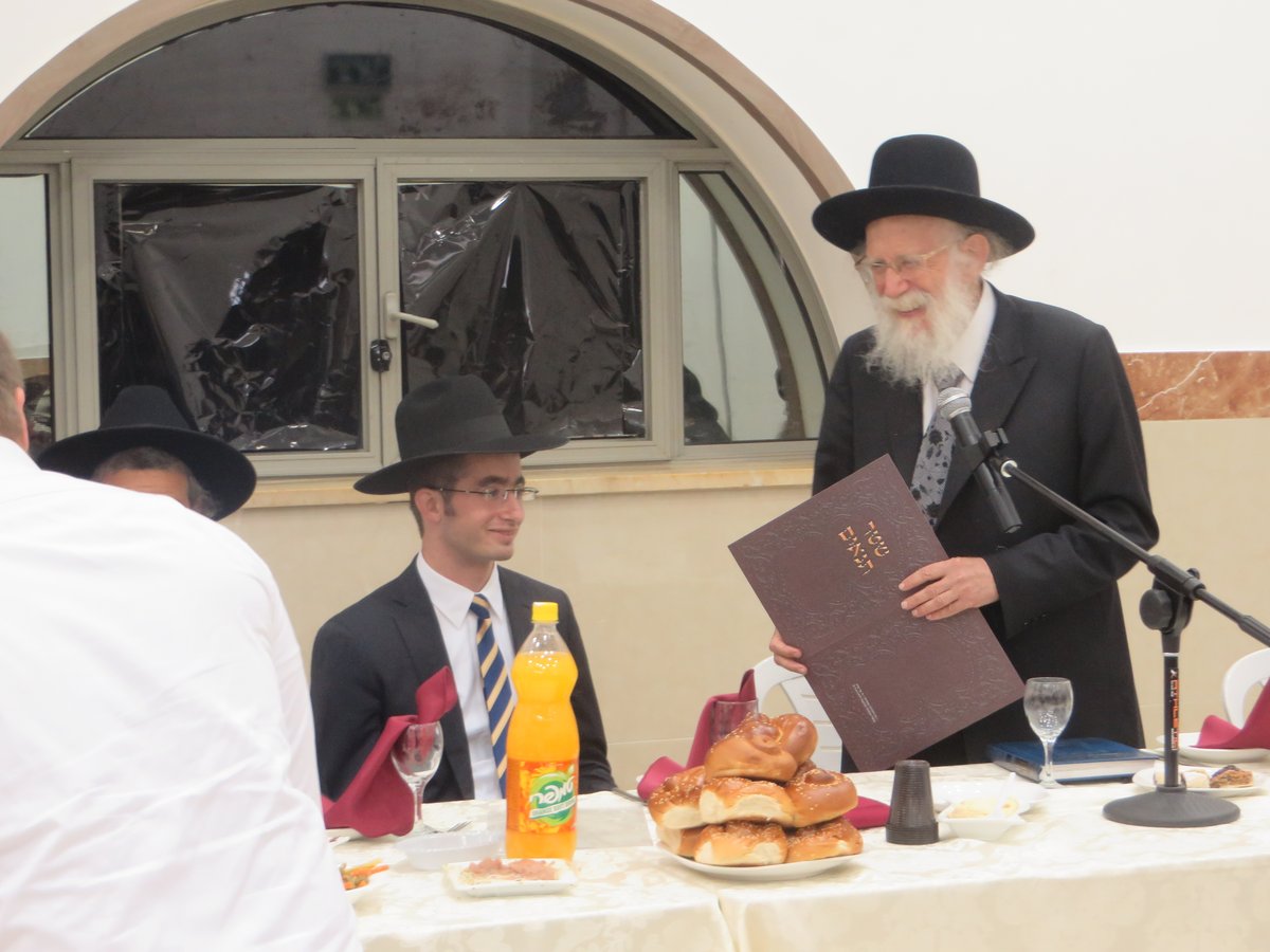 ראש הישיבה שפרש מגרודנא נפגש עם הגר"ש אוירבך במעלית