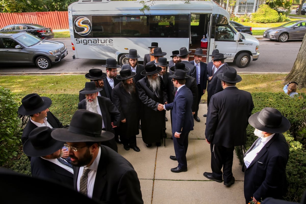 בתוך שמונה שעות נאספו מיליון דולר. צפו