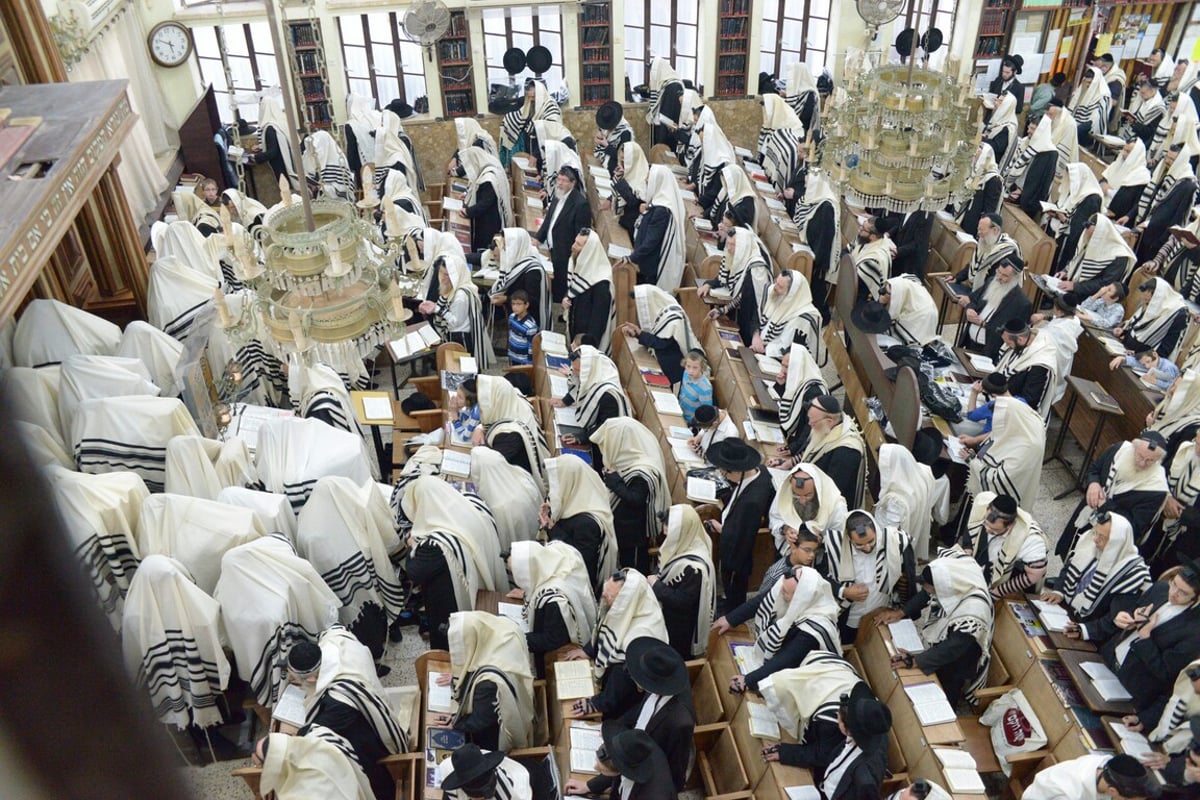 תיעוד בלעדי: מרן שר התורה הגר"ח בהתרת נדרים בלדרמן