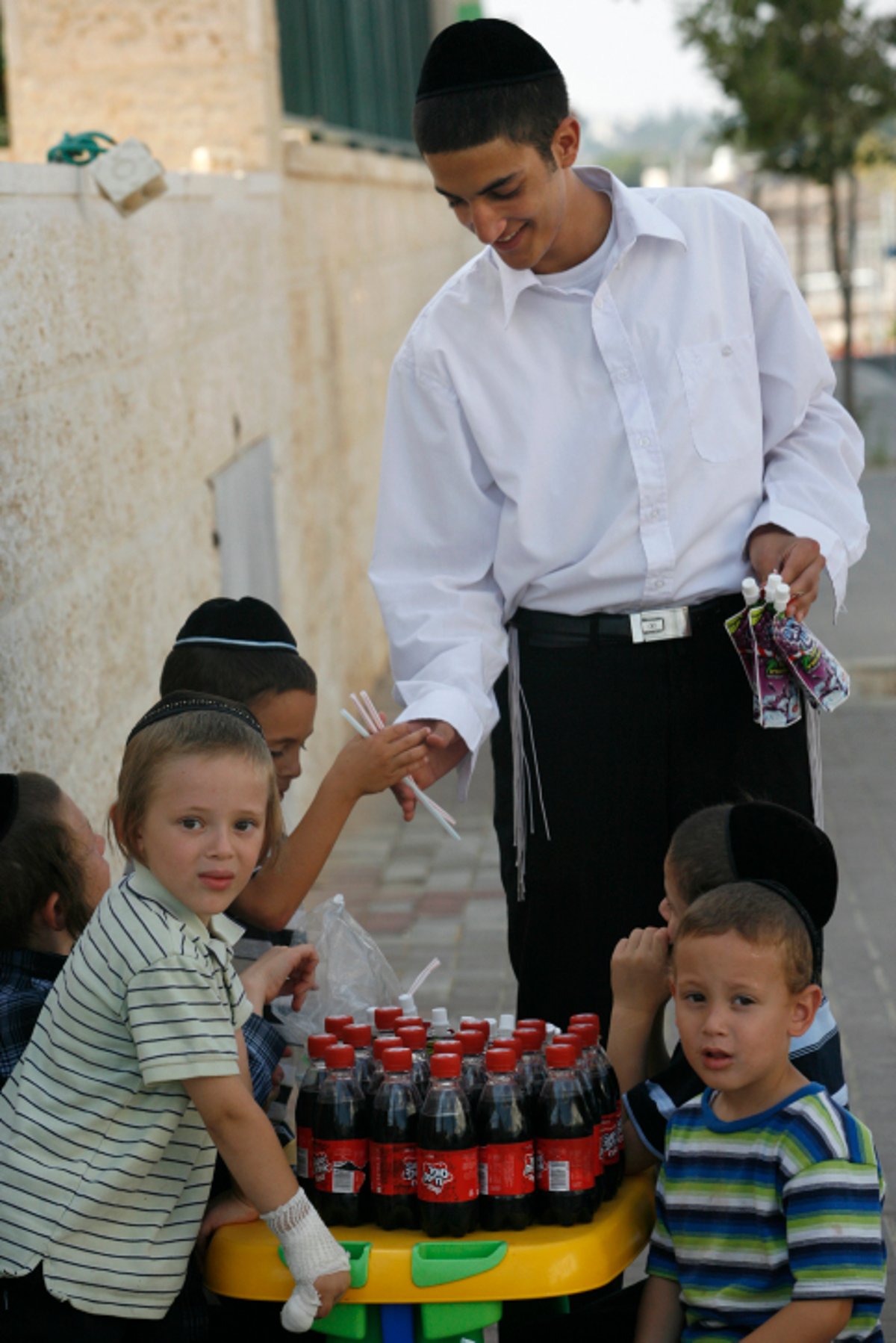 המקור העיקרי לצריכת סוכר נמצא בשתיה מתוקה. אילוסטרציה.