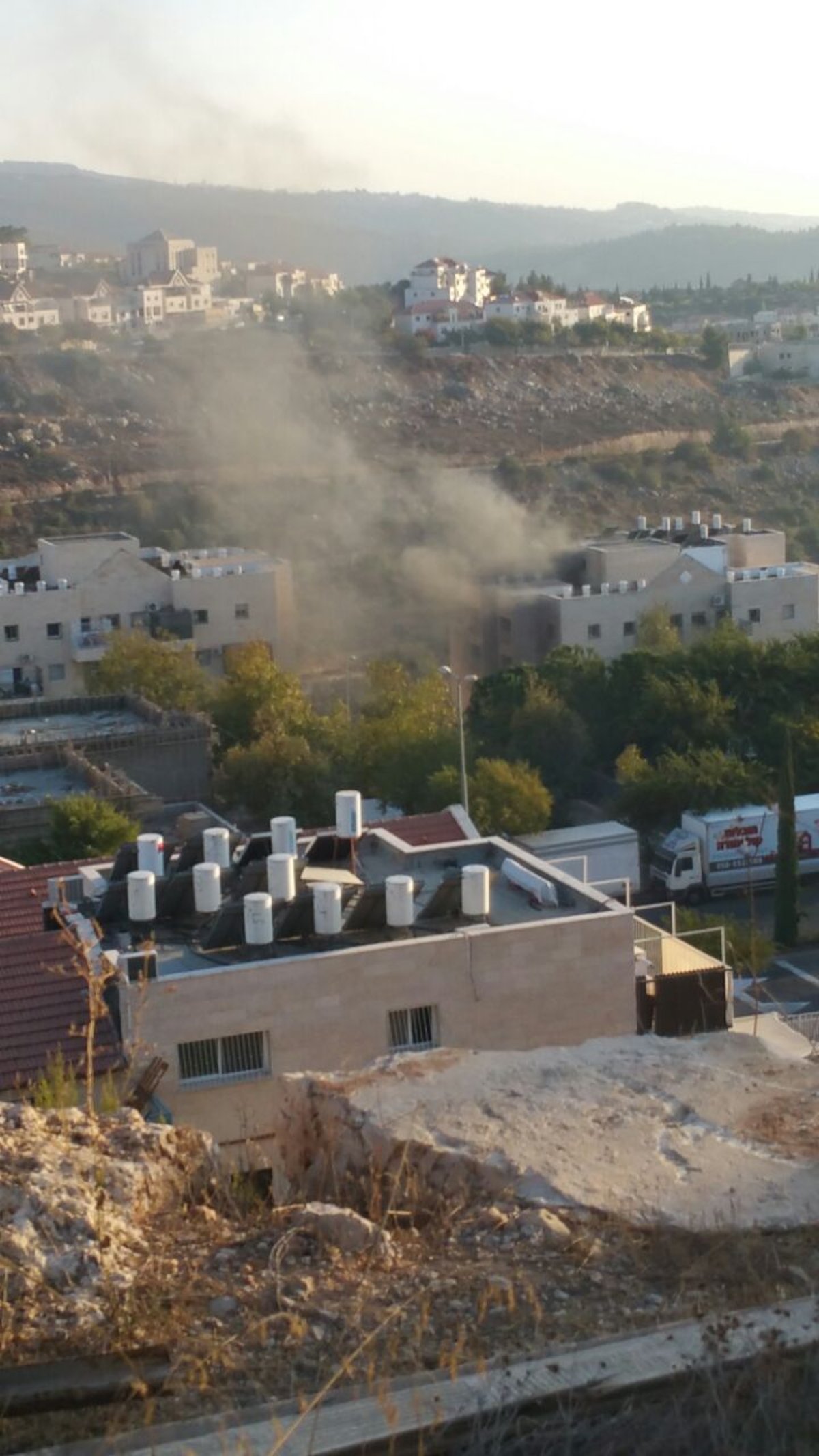 שמונה פצועים בבנין מגורים שעלה באש בביתר עילית