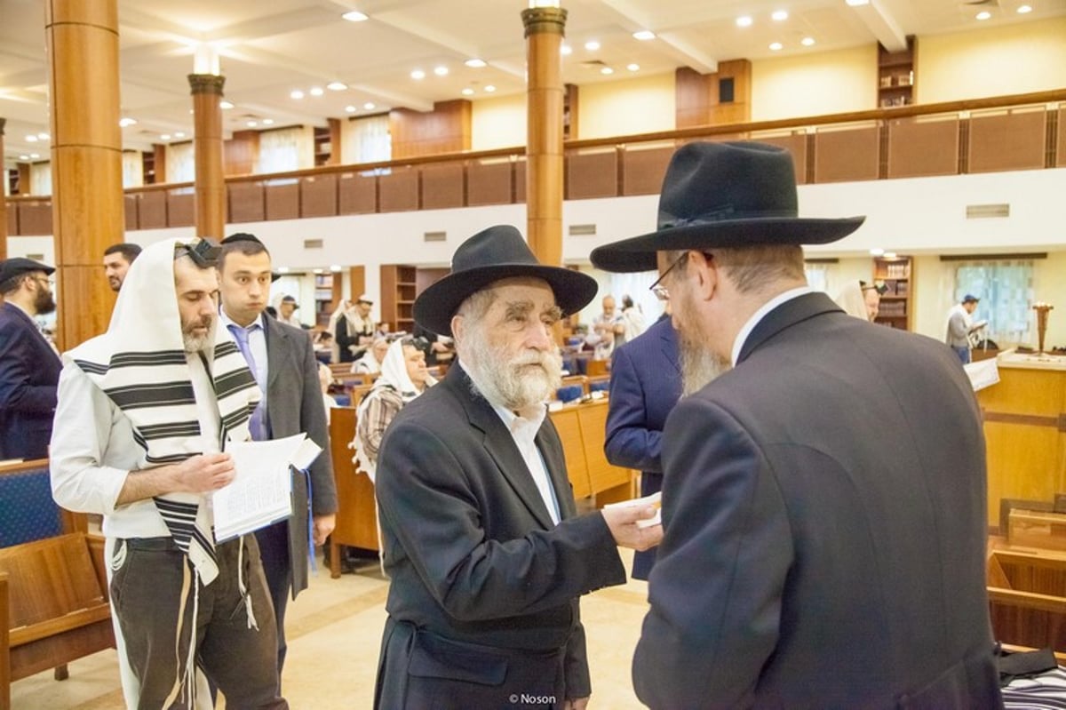 הכפרות של מוסקבה באשמורת הבוקר. צפו