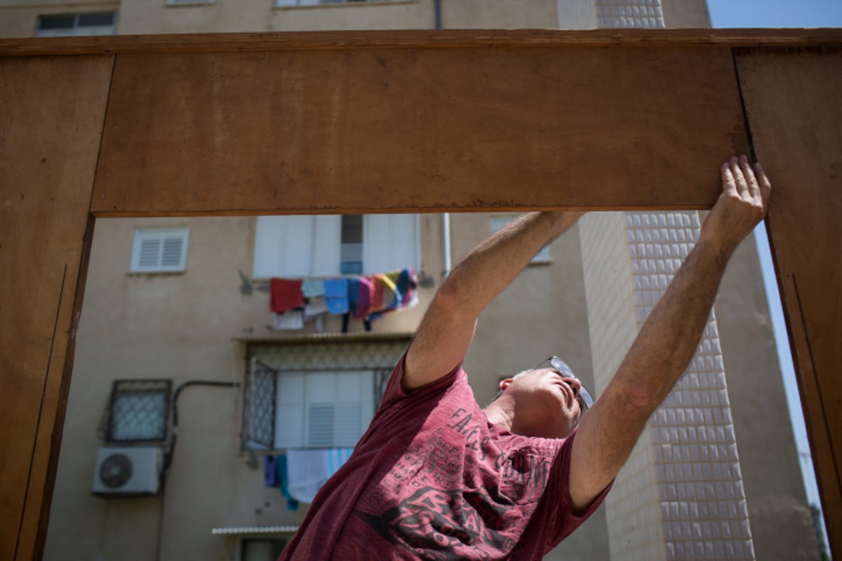 הסוכה המרהיבה של מאיר פרוש | גלריה